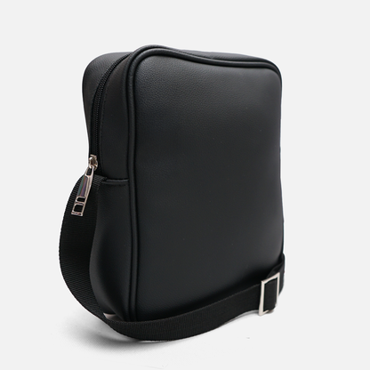 adjustable nylon strap with metal buckle crossbody bag detail